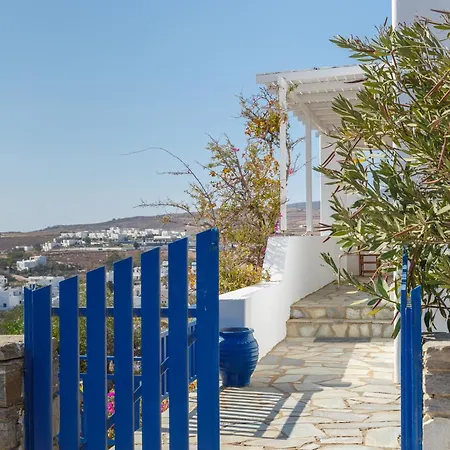 Chloe Apartment Piso Livadi