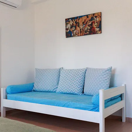 Apartment Chloe Piso Livadi