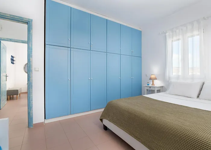 Apartment Chloe Piso Livadi